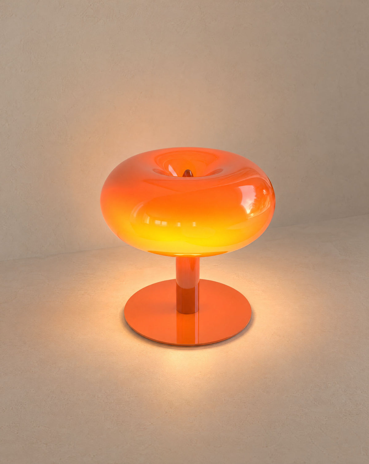 Solsence Fungo mushroom table lamp - Orange lit with warm 3000K glow on a greige wall